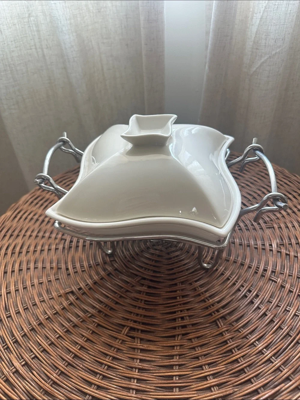 Vintage Sienna by Godinger White Porcelain 1-Quart Chafing Serving Dish Chrome